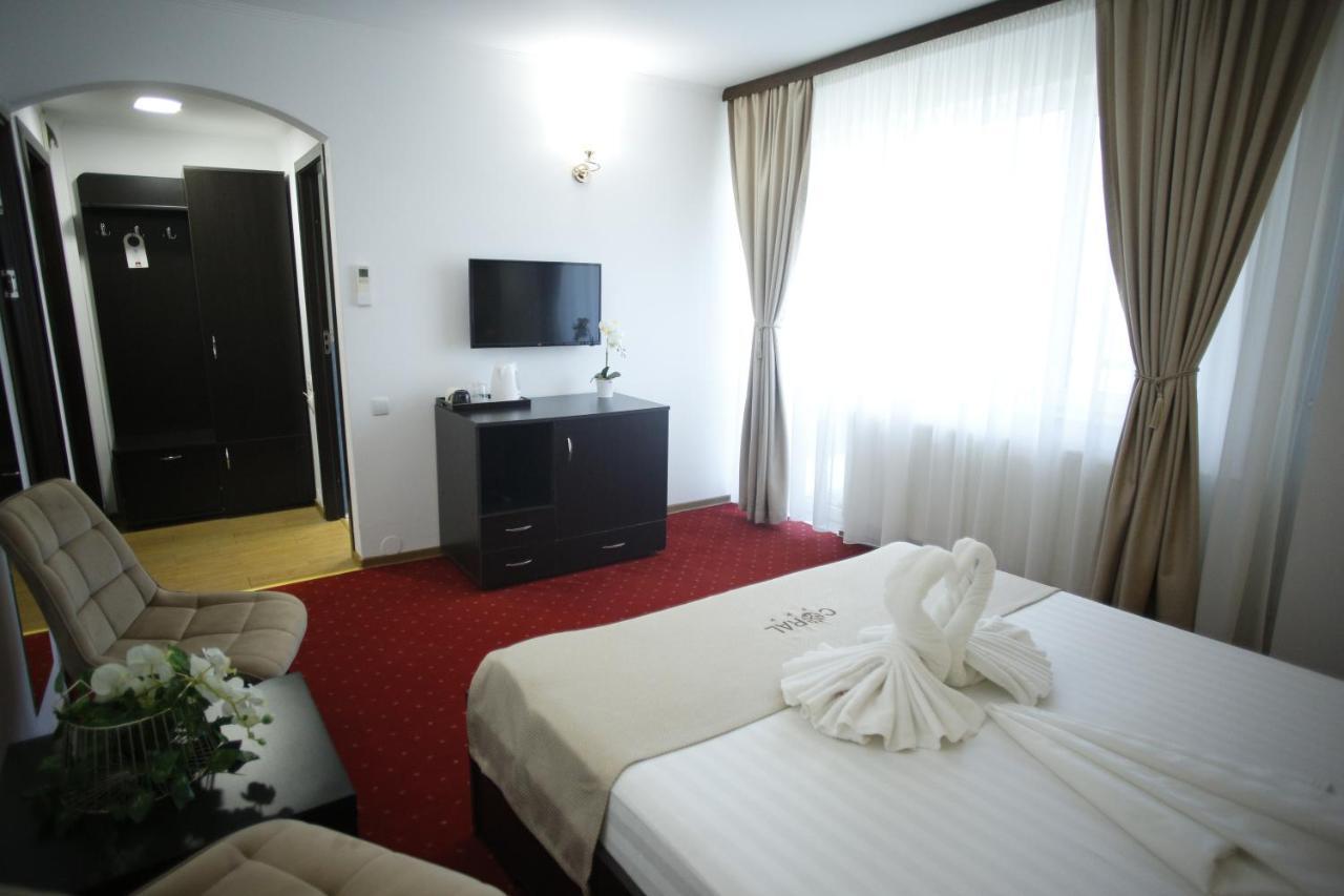 Отель Casa Coral Mamaia Nord Нэводари Экстерьер фото